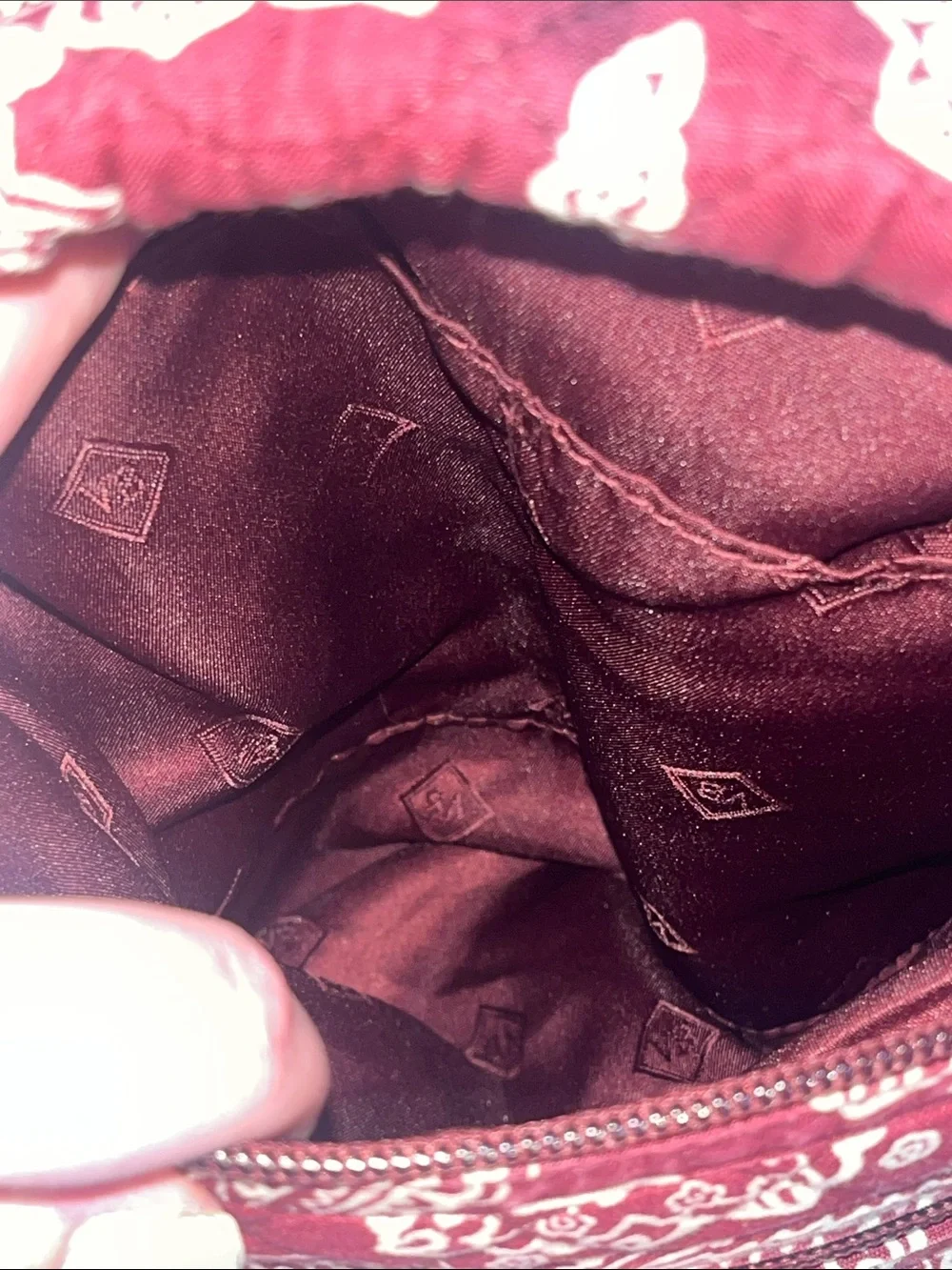 Vera Bradley Aggies Triple Zip Hipster Maroon Paisley Quilted Crossbody Bag - Picture 4 of 8